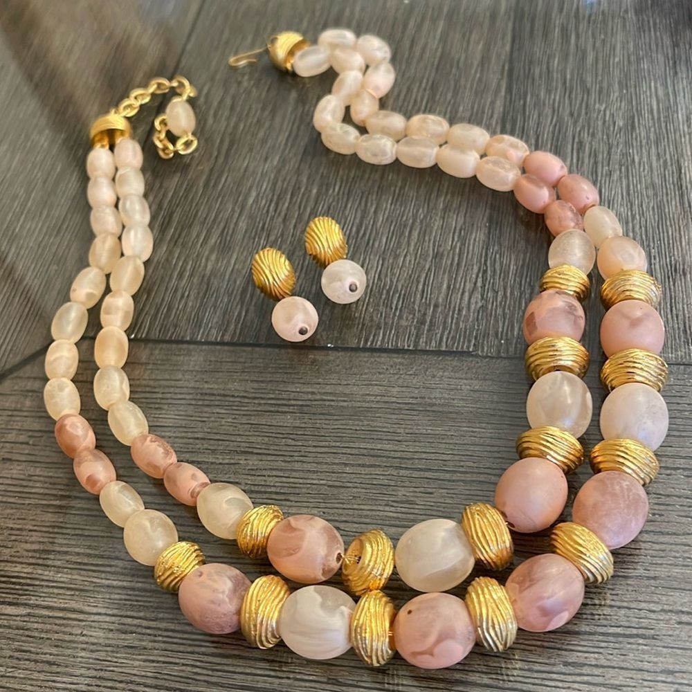 Vintage Marbled Pastel Glass Beaded Double Strand Necklace with Earrings